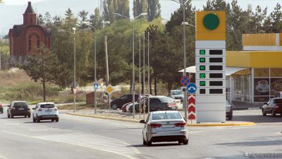 Крым и Севастополь вошли в число регионов с самым дороги бензином
