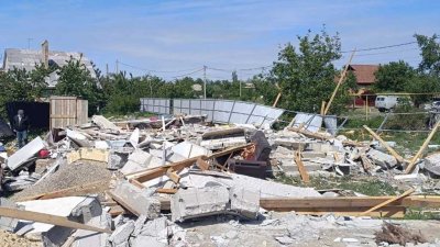 В Ростовской области взрывом разрушен частный дом, есть пострадавшие
